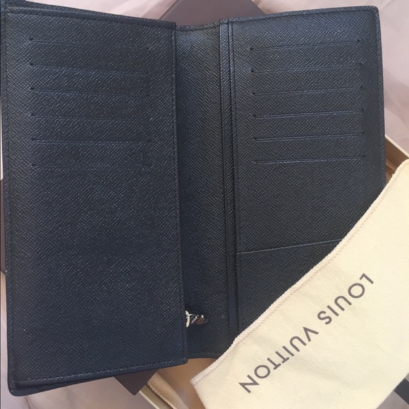 Wallet - Picture 2 of 8